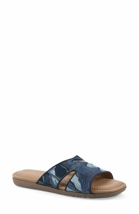 CLIFFS BY WHITE MOUNTAIN Frankly Slide Sandal