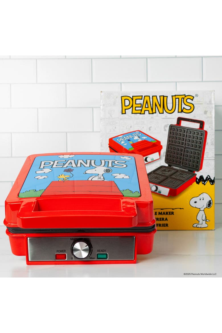Peanuts Deluxe Waffler, Alternate, color, None