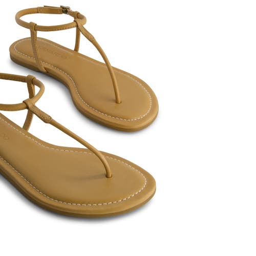BERNARDO FOOTWEAR BERNARDO FOOTWEAR HERCU T-STRAP SANDAL 