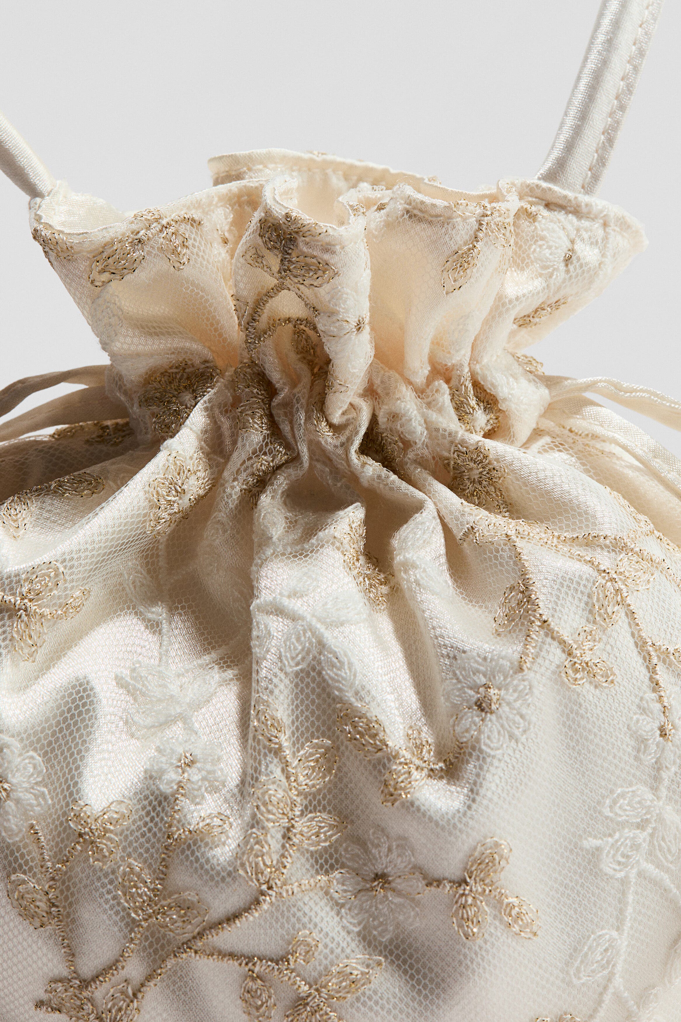 H&M Embroidered Drawstring Bag, Alternate, color, 