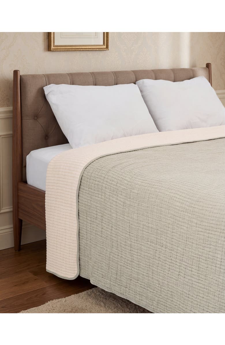 Oliviera Home Soho Supersoft 4-Layer Cotton Gauze Quilt, Alternate, color, Gray