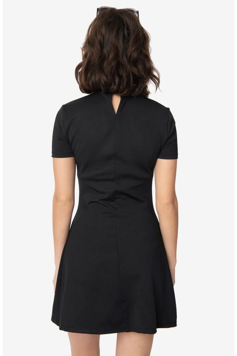 Mock Neck Short Sleeve Wave Maker Shift Dress, Alternate, color, Black