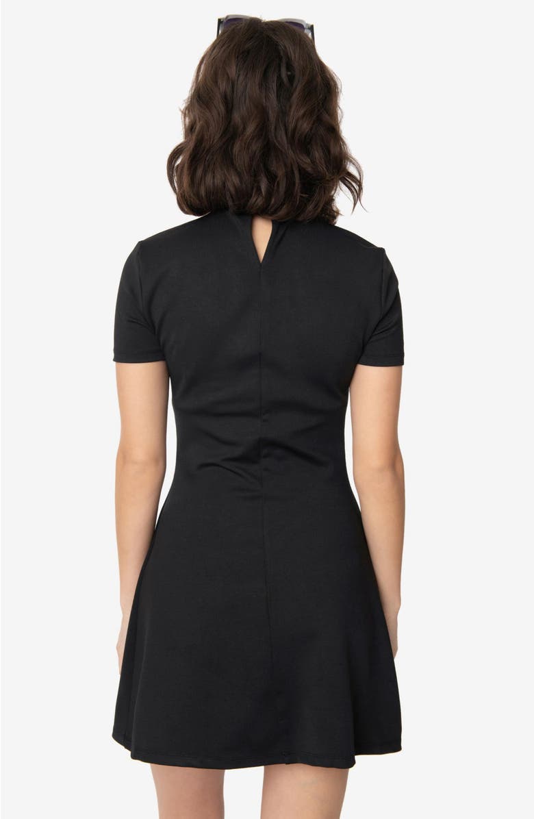 Unique Vintage Mock Neck Short Sleeve Wave Maker Shift Dress, Alternate, color, Black