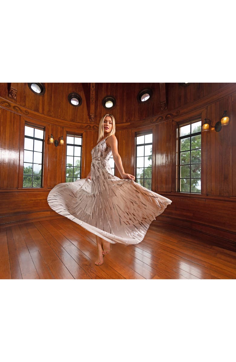 Dress the Population Samira Sequin Embellished Gown, Alternate, color, White/ Silver