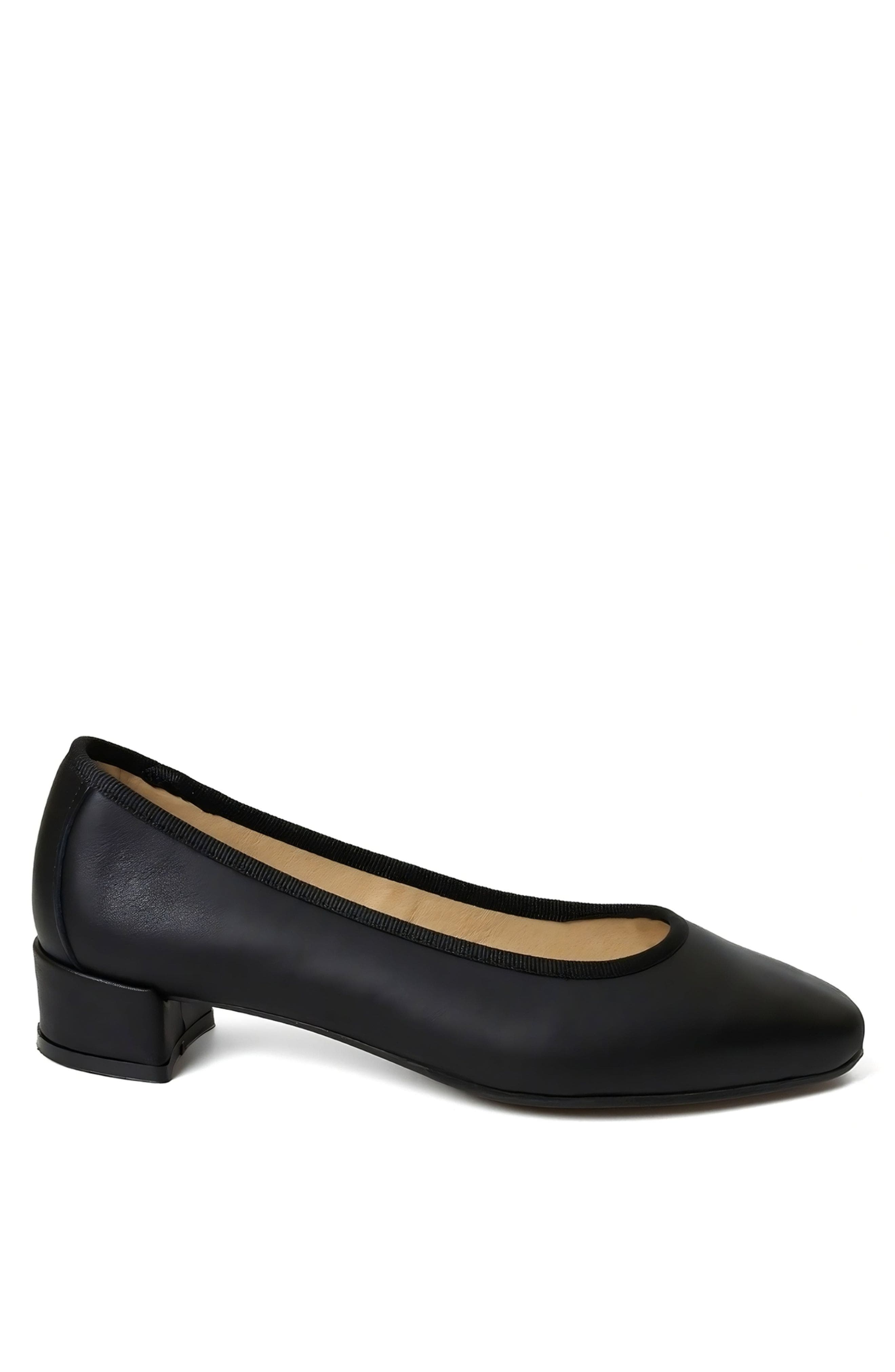 Menina Step Isa Leather Ballet Flat, Main, color, Black