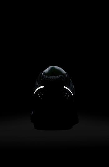 Zoom Vomero 5 SE SP Sneaker