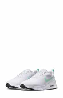 Air Max Nuaxis Sneaker