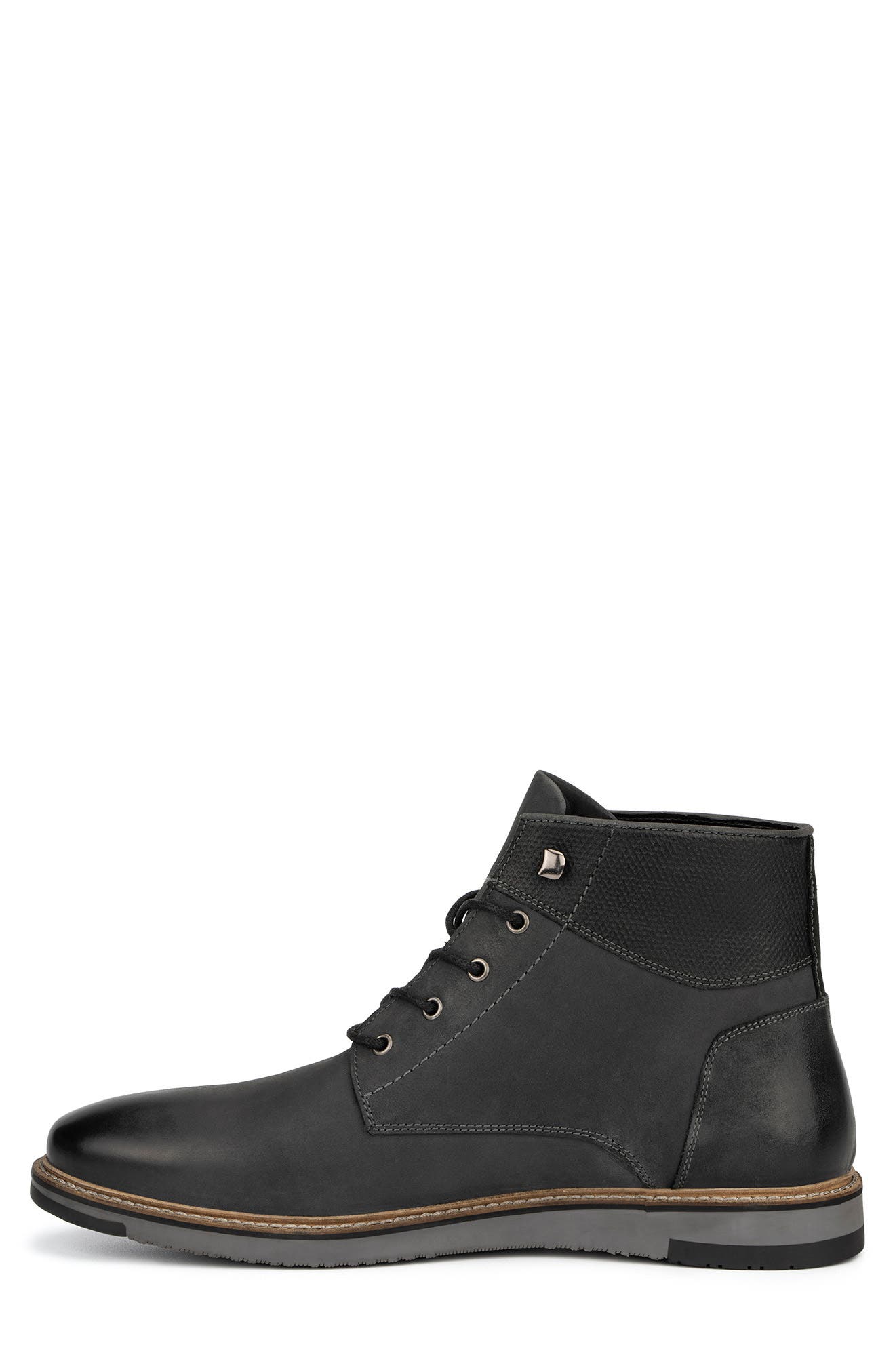 RESERVE FOOTWEAR Pion Leather Chukka Boot, Alternate, color, 