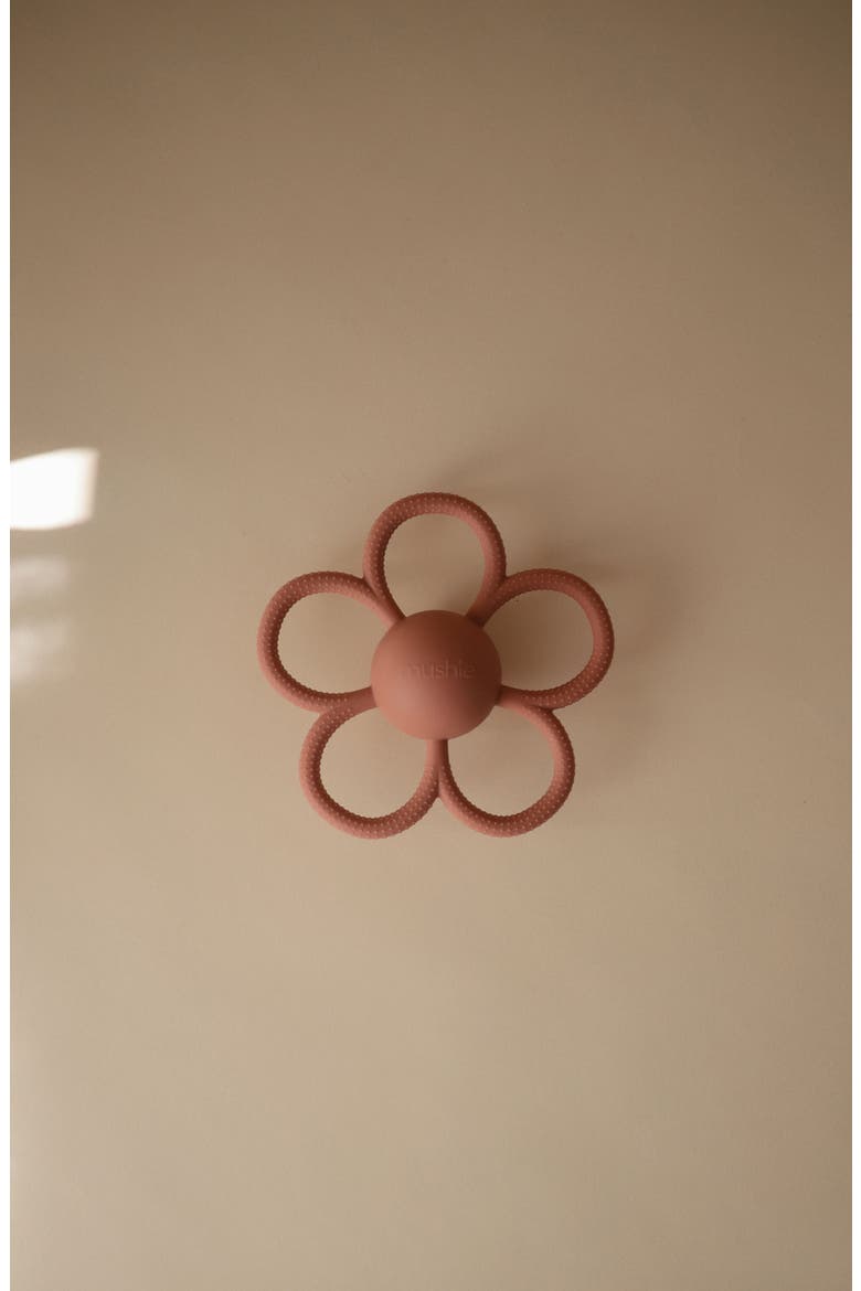 Daisy Rattle Teether Toy, Alternate, color, DUSTY ROSE