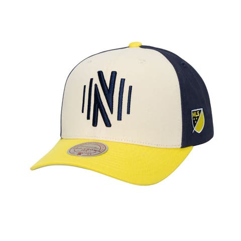 Men's Mitchell & Ness Cream Nashville SC Brushed Off Pro Crown Snapback Hat