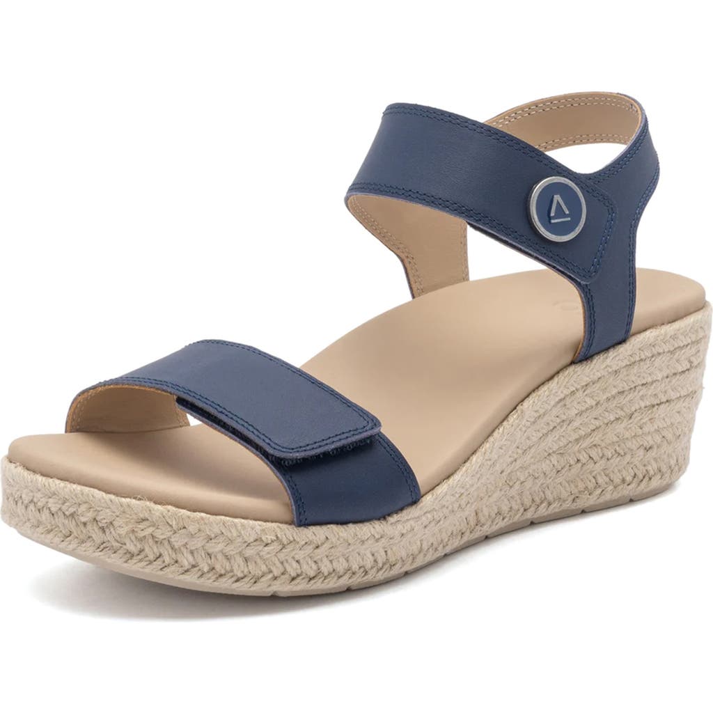 Abeo Riviera Strap Sandal In Navy - Metatarsal
