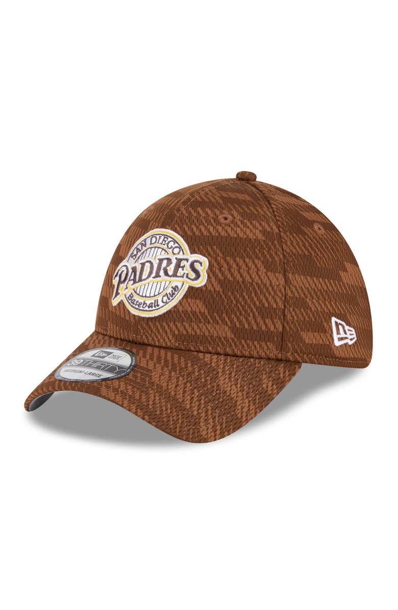 New Era Men's New Era Brown San Diego Padres 2025 MLB Clubhouse 39THIRTY Flex Hat, Alternate, color, Brown
