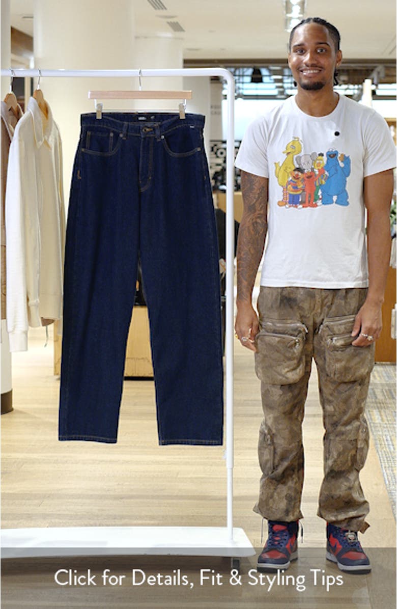 Check-5 Loose Fit Jeans, sales video thumbnail