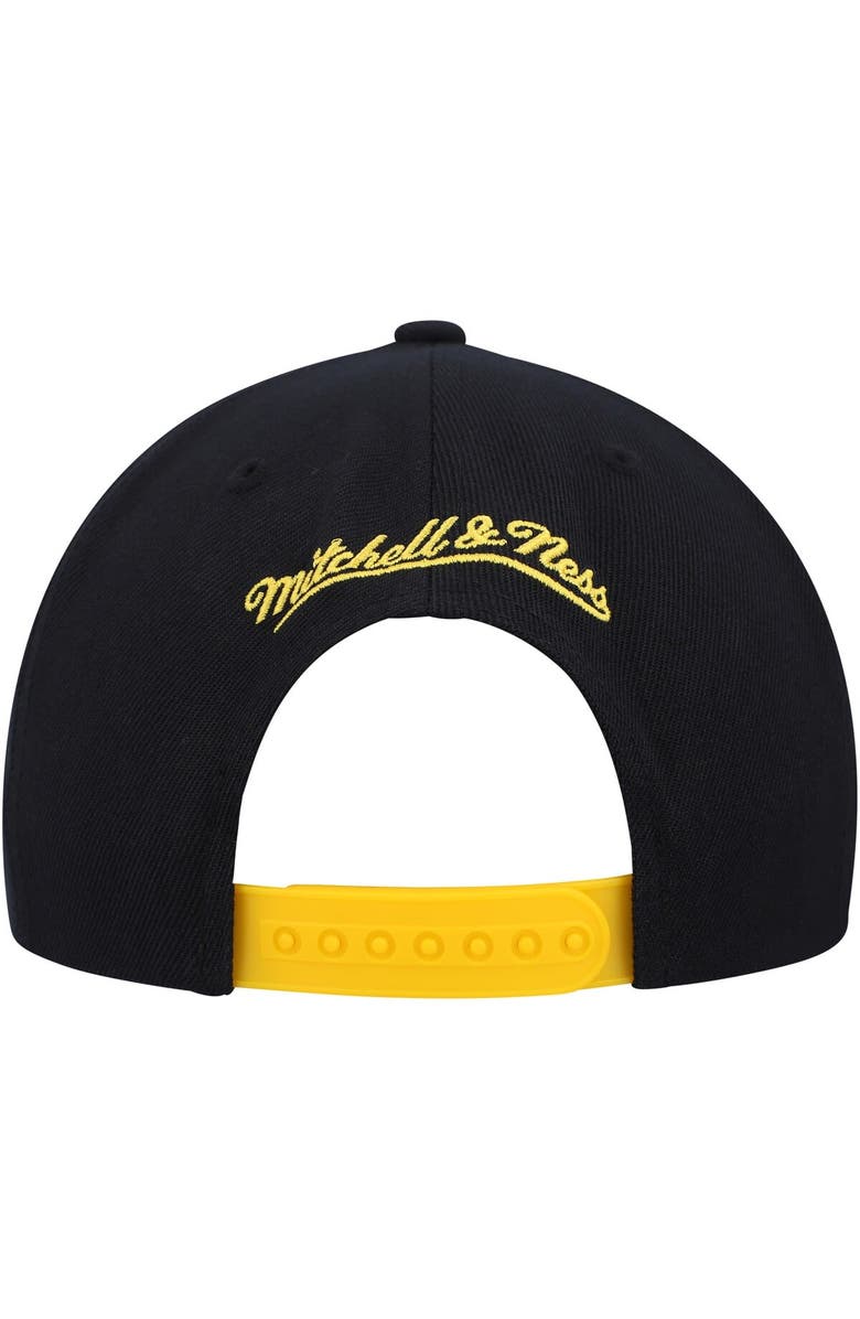Mitchell & Ness Men's Mitchell & Ness Yellow/Black Chicago Bulls Day One Snapback Hat, Alternate, color, 