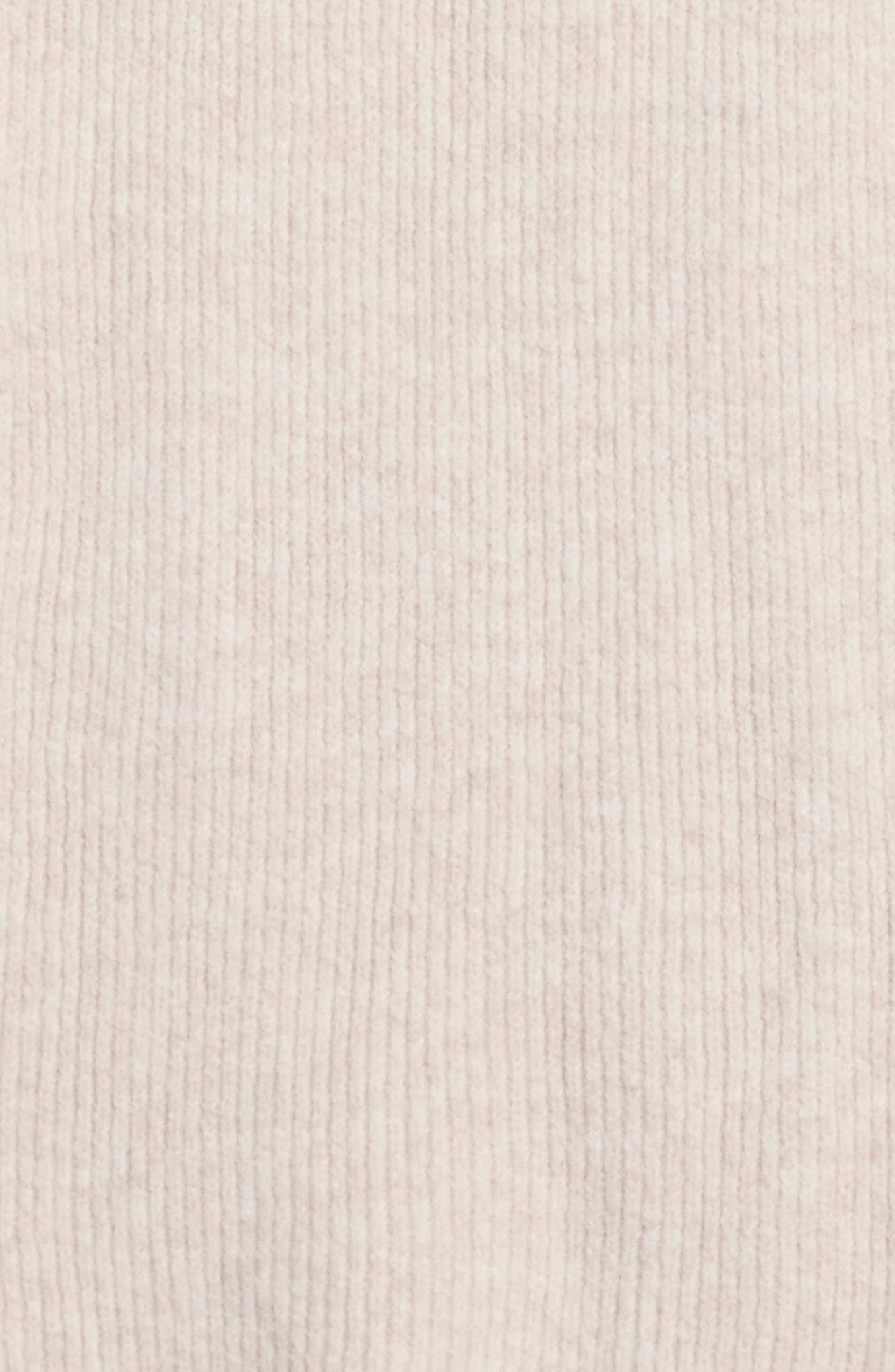 Scallop Hem Knit Scarf