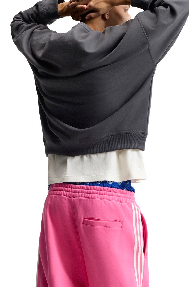 NY Blocked Graphic Sweatshirt, Alternate, color, UTILITY BLACK