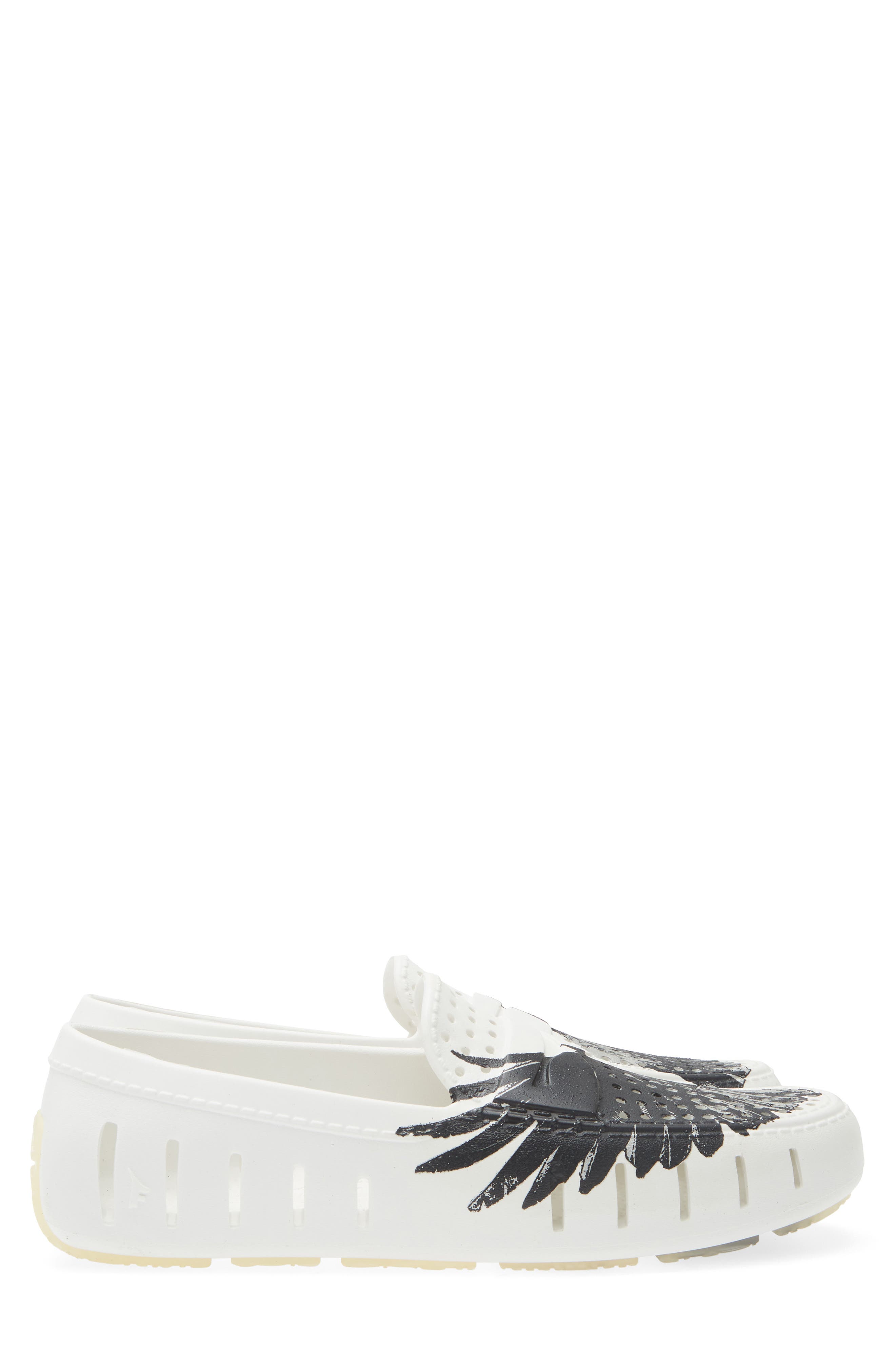 FLOAFERS Country Club Driver Loafer, Alternate, color, White/ Grey Wings