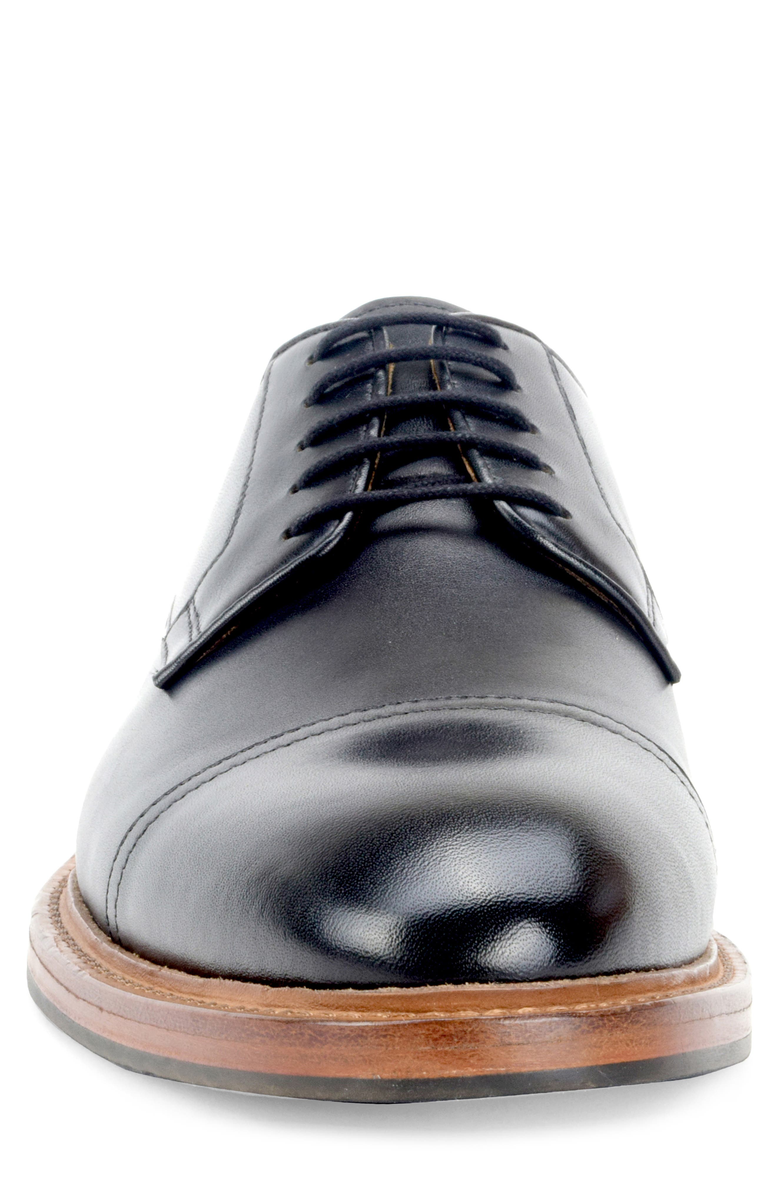 Strauss Derby, Alternate, color, BLACK