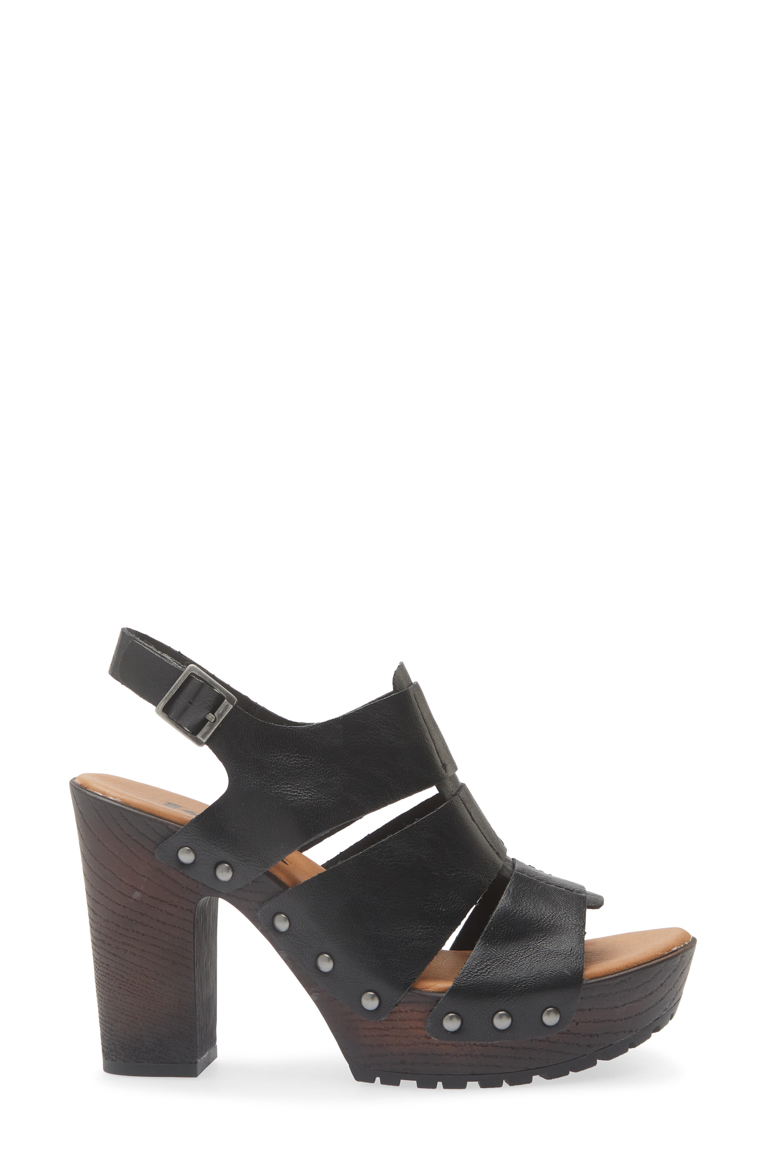 Rianne Strappy Sandal, Alternate, color, BLACK