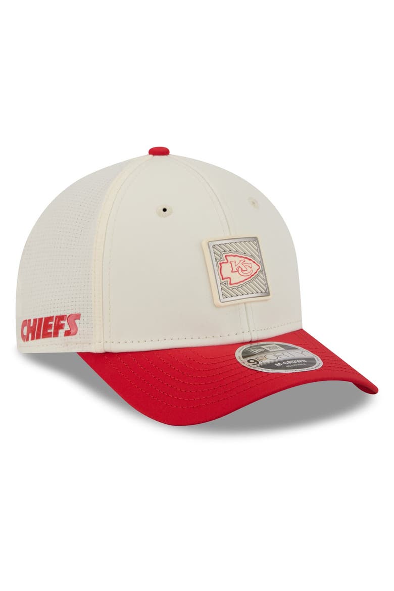 Men's New Era  Cream/Red Kansas City Chiefs 2026 NFL Training Camp 9FORTY Adjustable Hat, Main, color, Cream