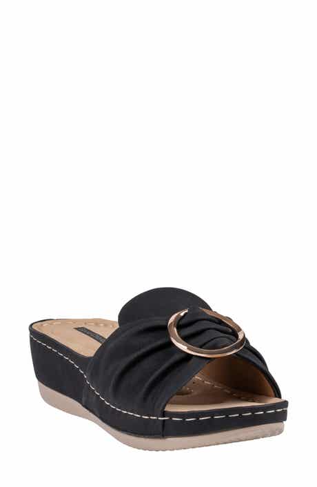 GOOD CHOICE NEW YORK Isola Hardware Wedge Sandal