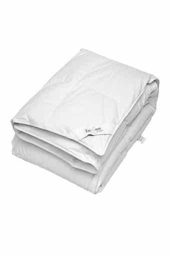 DePera Luxury European Down & Feather Queen Size Comforter - White
