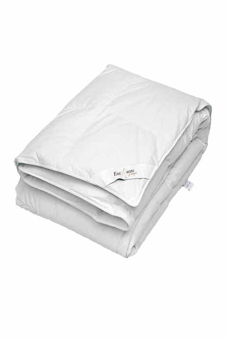 DePera Luxury European Down & Feather Queen Size Comforter - White