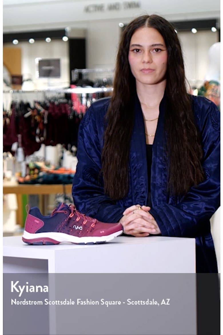 Vivid RZX Sneaker video