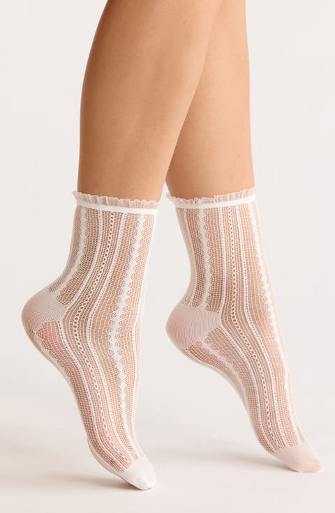 Sheer Lace Quarter Socks