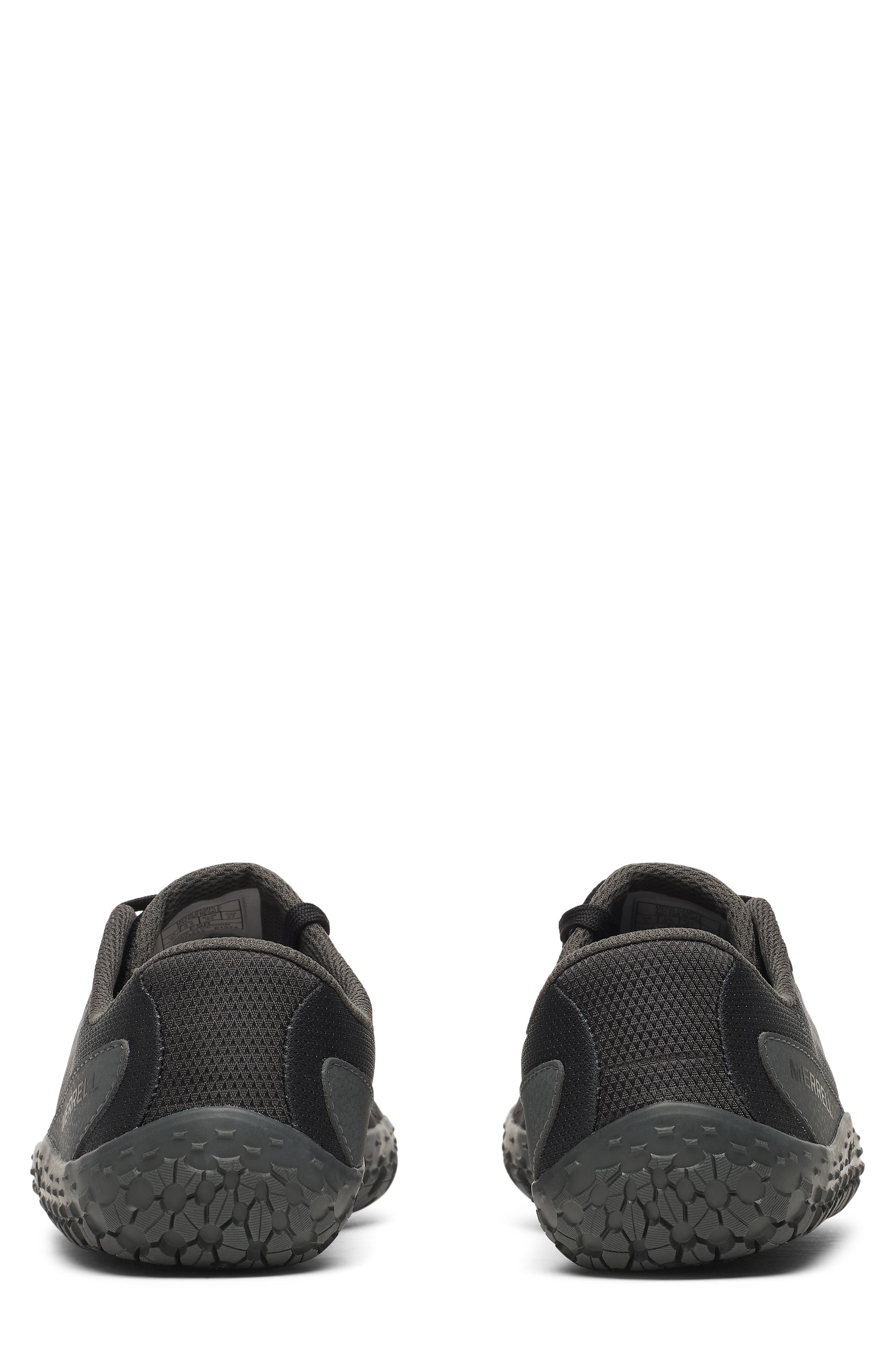 Vapor Glove 7 Running Shoe, Alternate, color, BLACK