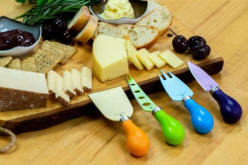 Zassenhaus Easy Cut Cheese Knife Set, 4 Pieces, Assorted Colors In Multicolored