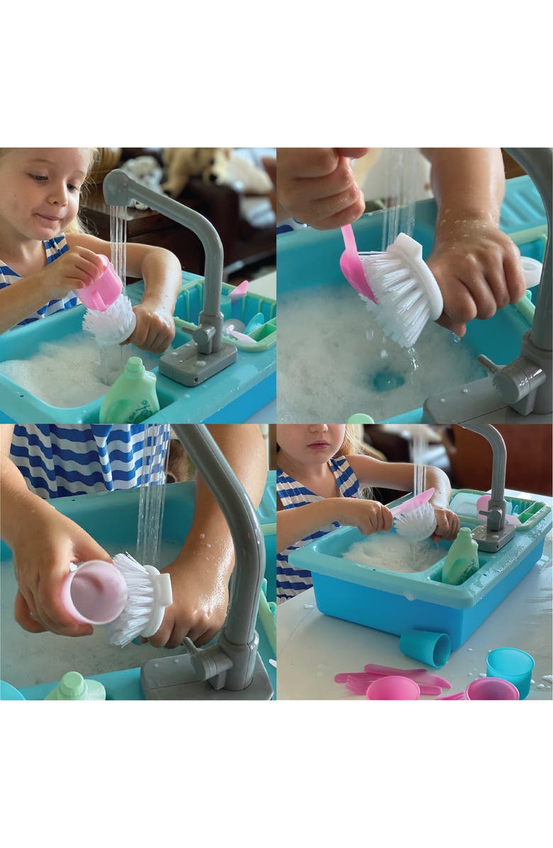 Splash Fun Wash up Kitchen Sink Playset with Running Water, Alternate, color, Multicolored