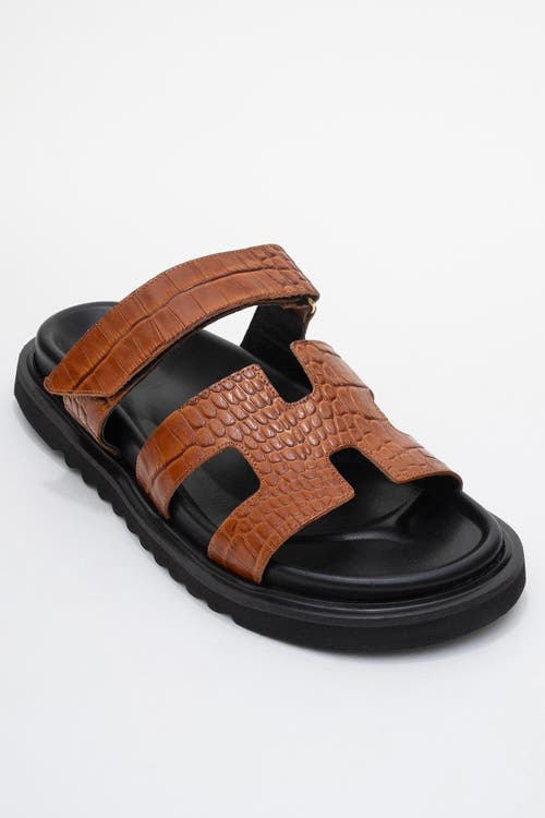 Forever & Always Shoes Loana Leather Slide Sandal In Brown
