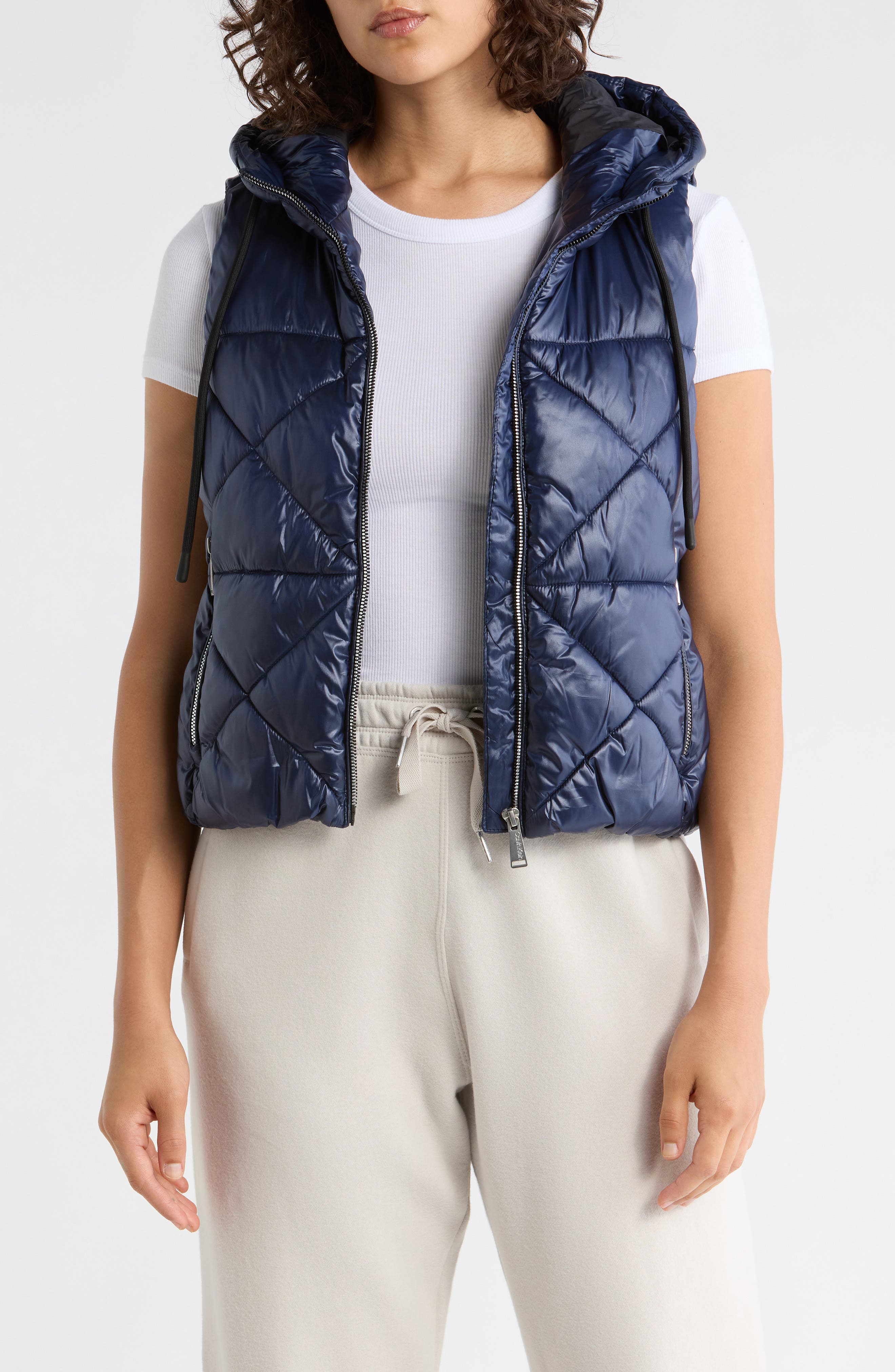 CALVIN KLEIN PERFORMANCE Hooded Diamond Quilted Vest
