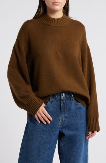 Frame Oversize Cashmere Sweater In Green