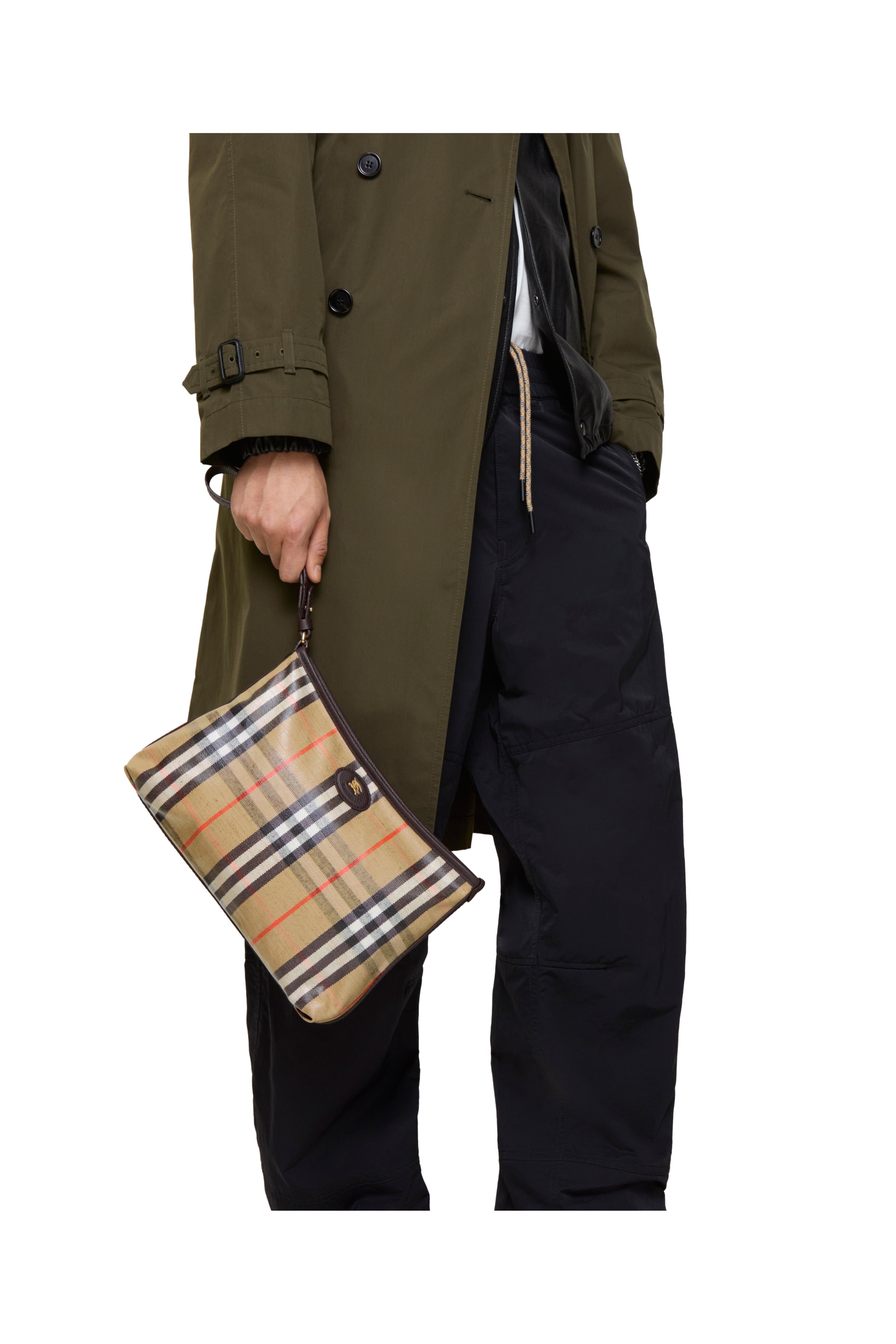 Burberry Highlands Pouch, Alternate, color, Sand Beige