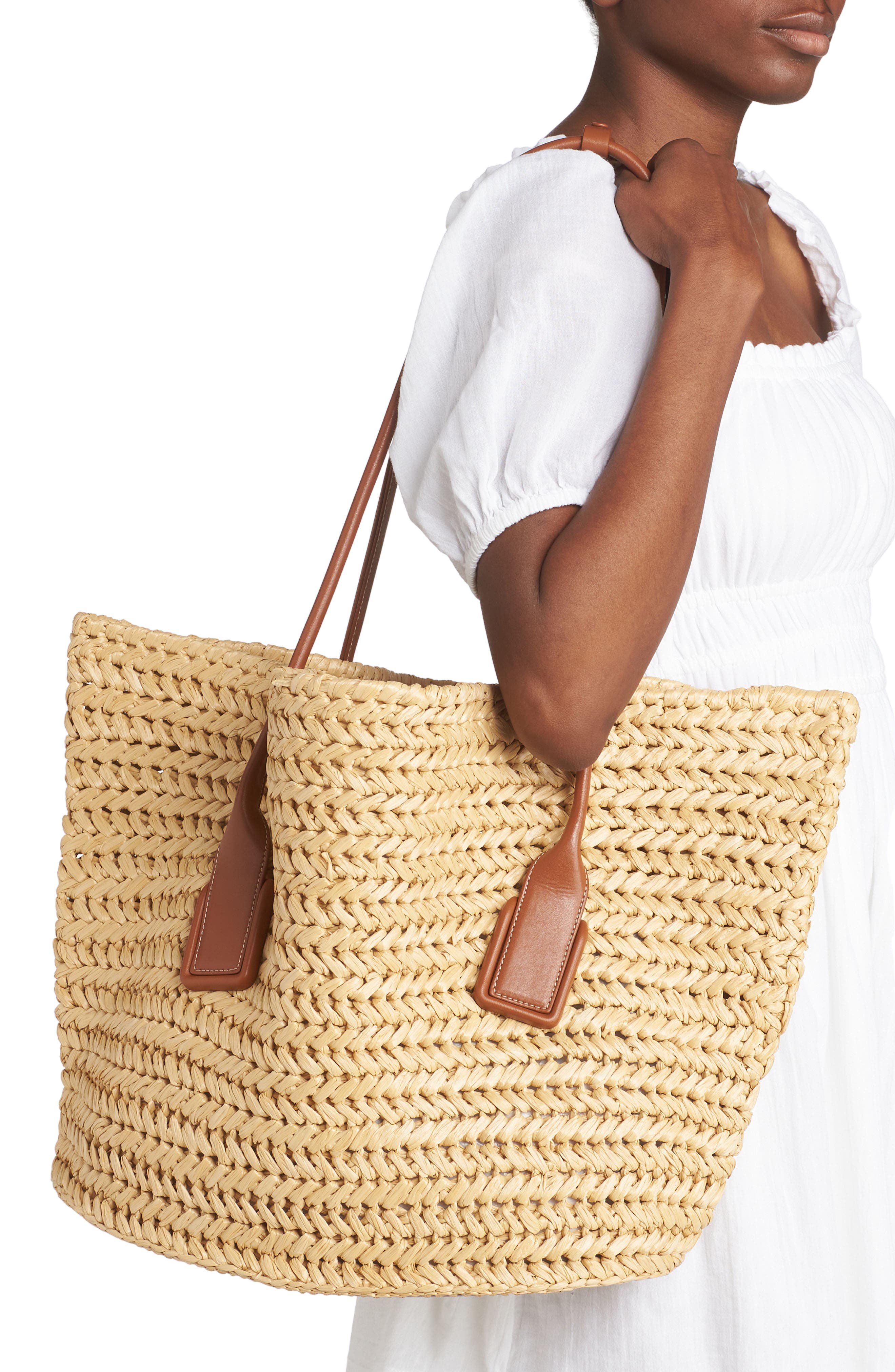 Medium Arco Crochet Raffia Tote, Alternate, color, 8518 NATURAL-WOOD/ WO-N-G