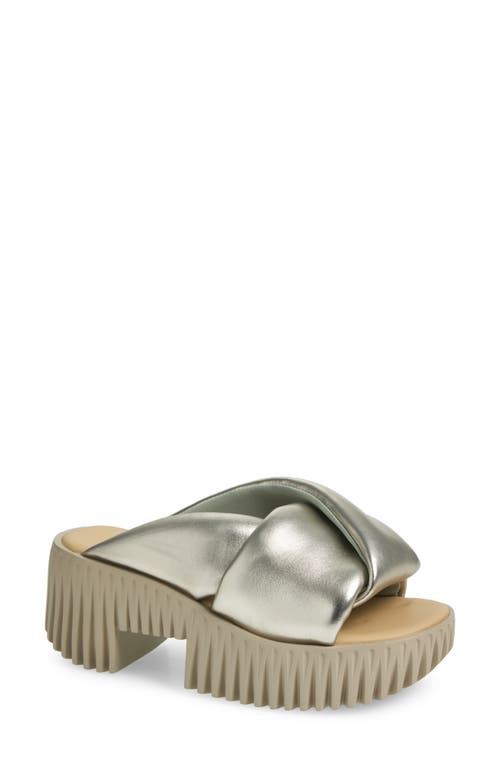 4ccccees Plia Anda Platform Sandal In Champagne