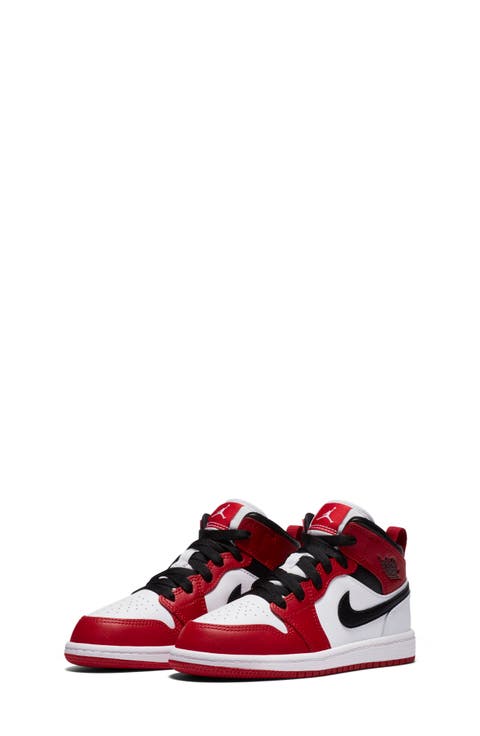 Air Jordan 1 Mid SE Basketball Sneaker