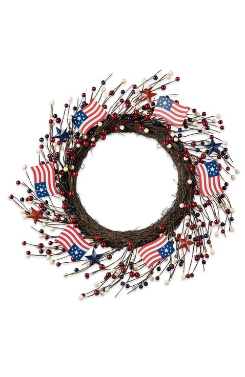 22"D PatrioticAmericana Flag and Berry Wreath