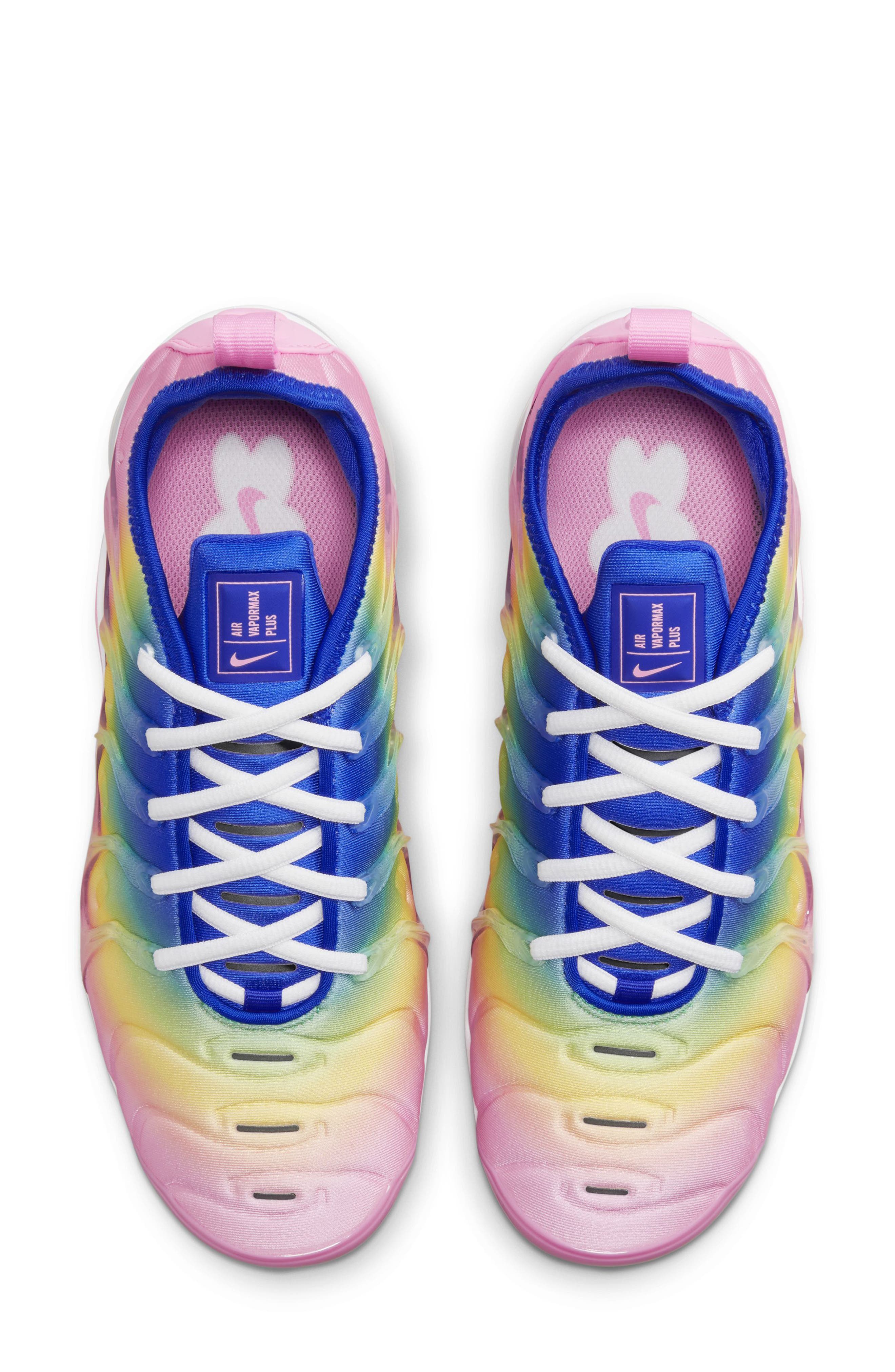 Nike Air VaporMax Plus Sneaker, Alternate, color, 