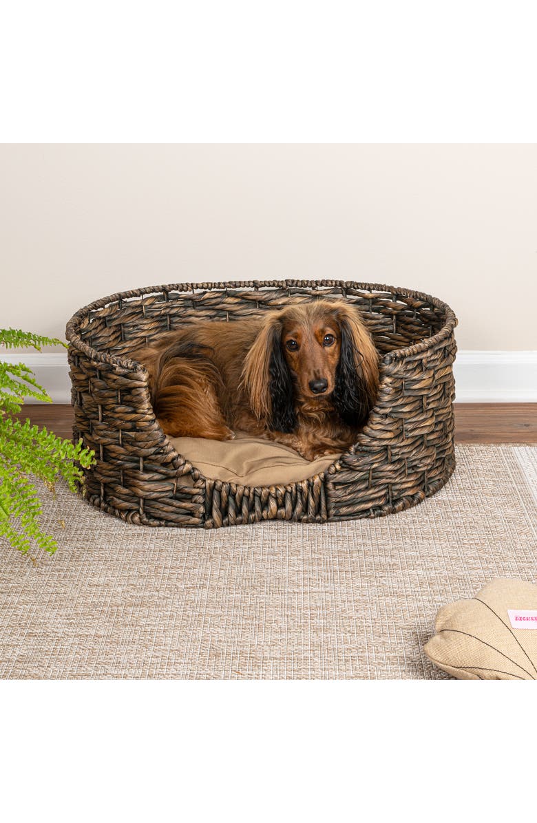 The Licker Store Perri 24" x 18" Classic Farmhouse Handwoven Hyacinth Oval Pet Bed, Machine-Washable Cushion, Main, color, Brown