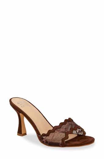 CHASE AND CHLOE Scalloped Lace Sandal