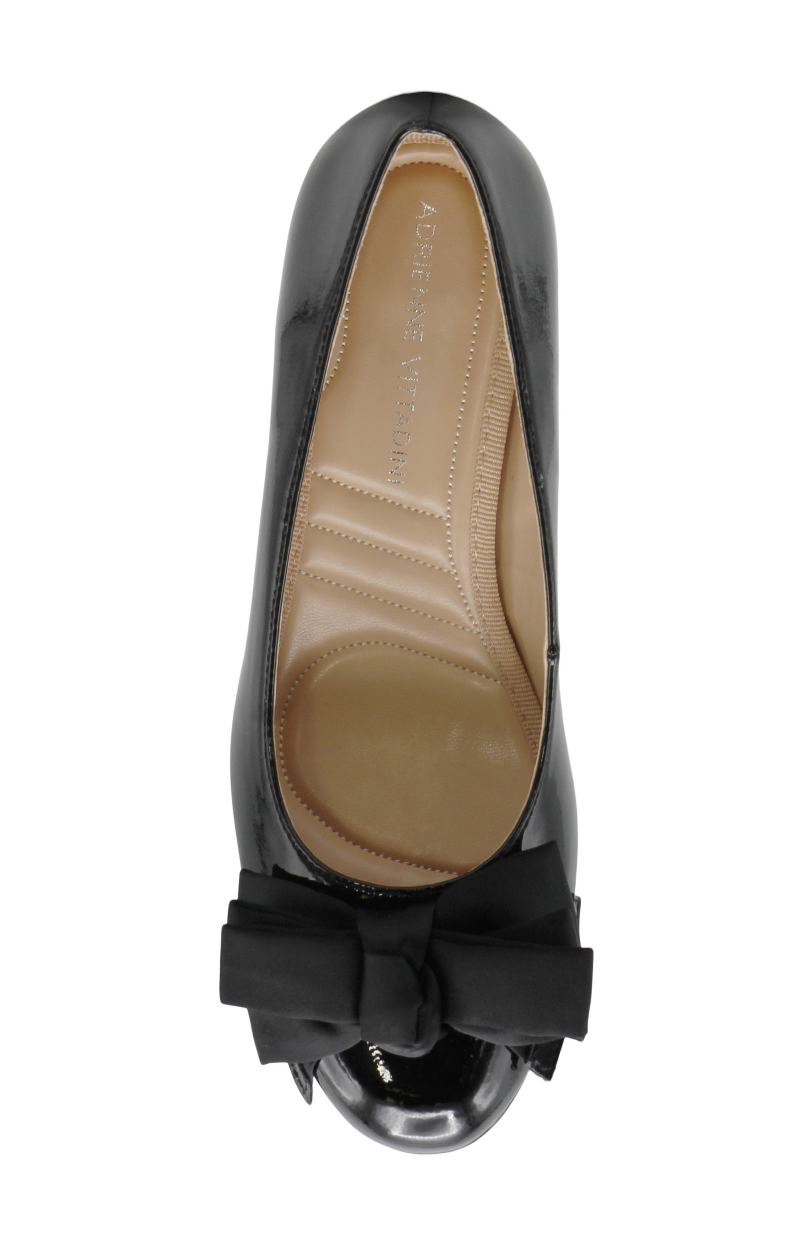 Adrienne Vittadini Ceena Bow Pump, Alternate, color, Black Pat
