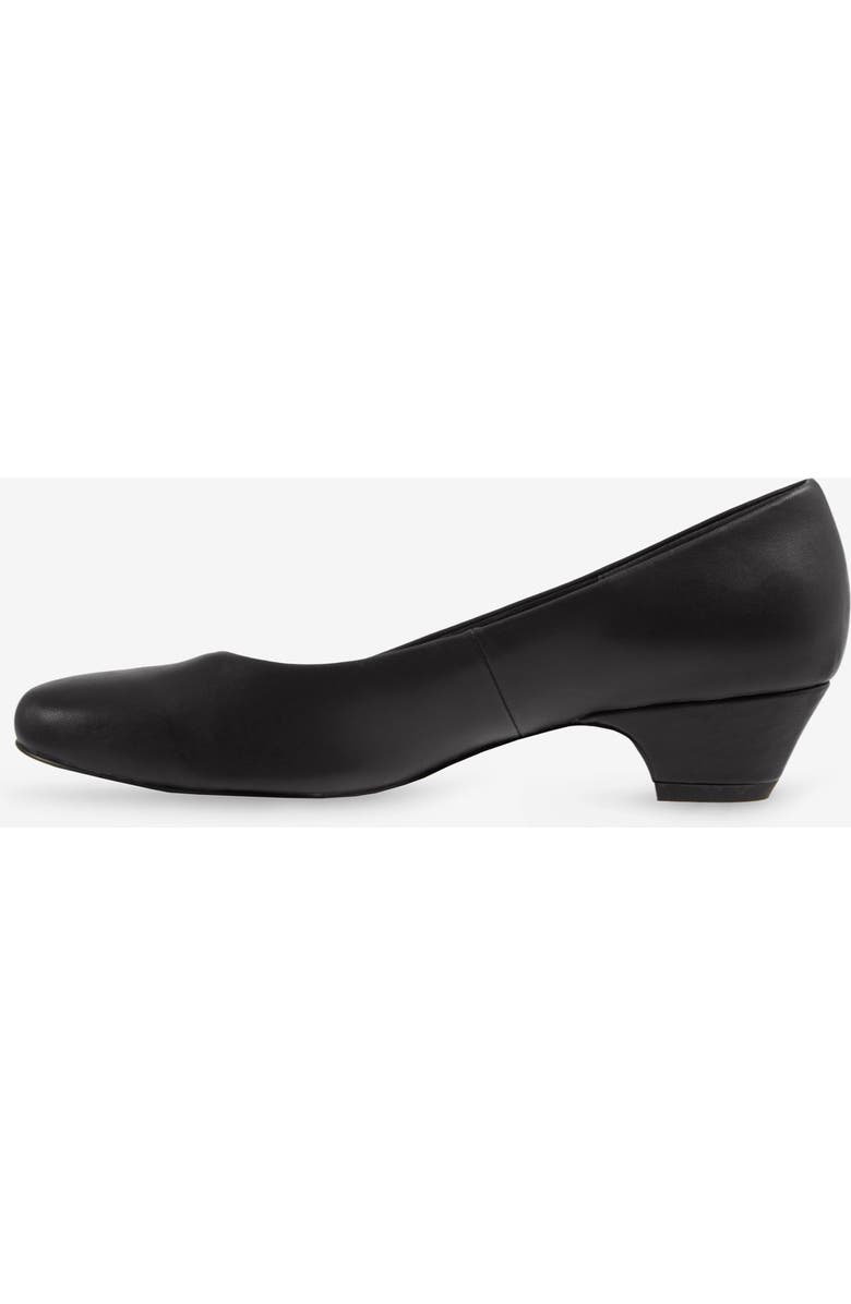 Comfortview The Vida Leather-Like Slip On Pump, Alternate, color, Black