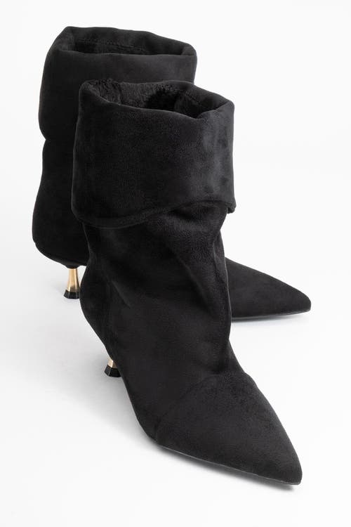 Prologue Shoes Stein Pointed Toe Boot In Black