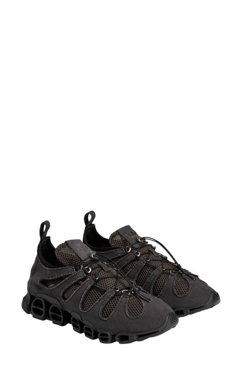 AV Megaride Cutout Sneaker