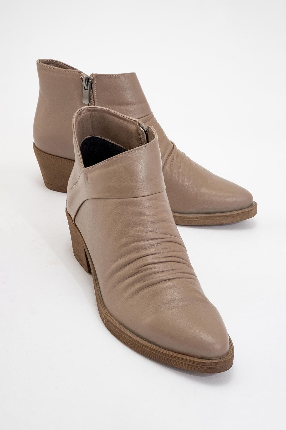 Rule Leather Chunky Boot, Main, color, Dark Beige Leather