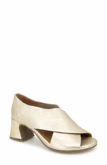 Yvette Sandal