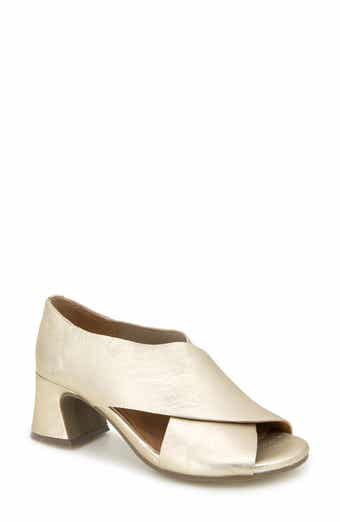 Yvette Sandal